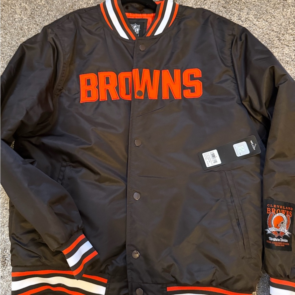 NWT NFL Cleveland Browns Black and Orange Bomber Jacket